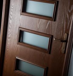 Kompozīta ārdurvis Vikking Latvija, Diplomat, Attache