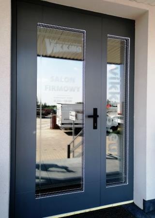 Jauna durvju salona atvēršana Rīgā.